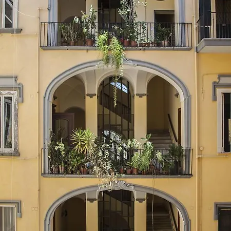 Superotium לינה וארוחת בוקר